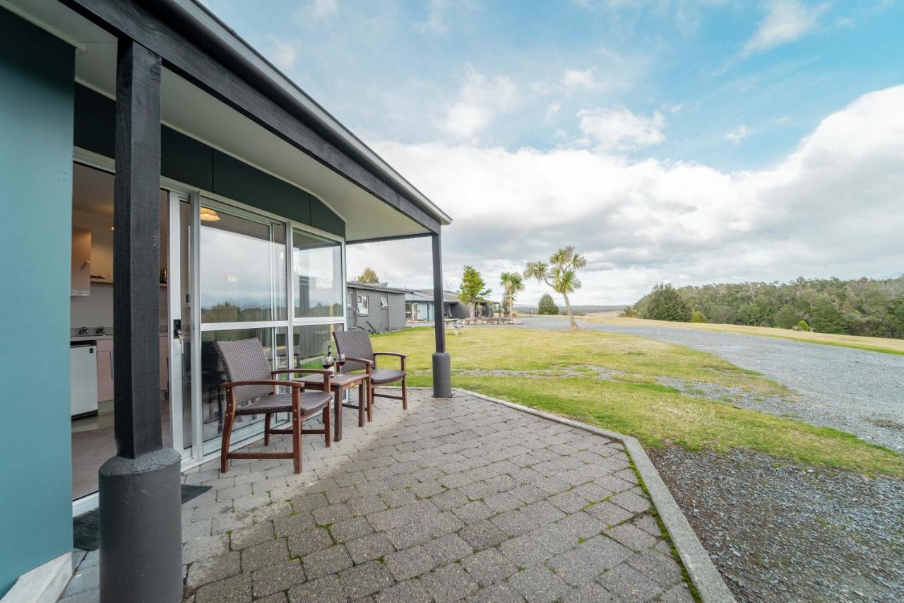 Fiordland National Park Lodge Te Anau Downs Exterior foto