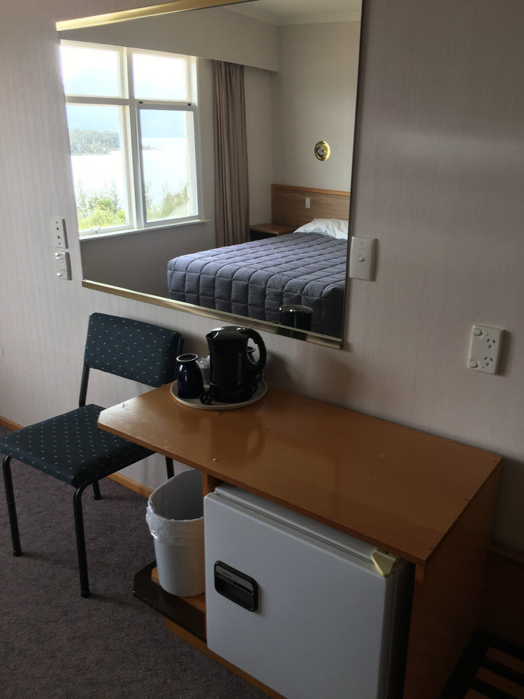 Fiordland National Park Lodge Te Anau Downs Exterior foto