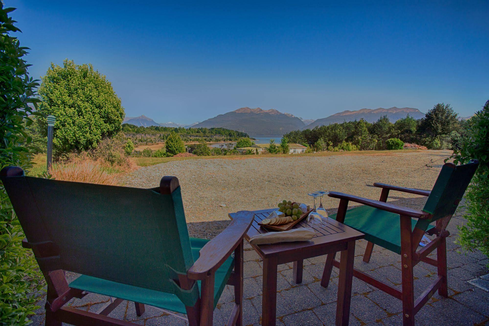 Fiordland National Park Lodge Te Anau Downs Exterior foto